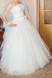 Изысканное свадебное платье