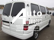 Задний салон, правое окно, короткая база на Toyota Hiace (Тойота Хай-Э