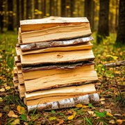 Колоті дрова в Луцьку для опалення